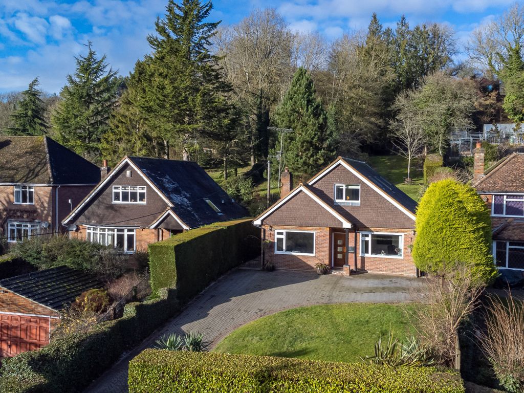 4 bed detached house for sale in Perks Lane, Prestwood, Great Missenden