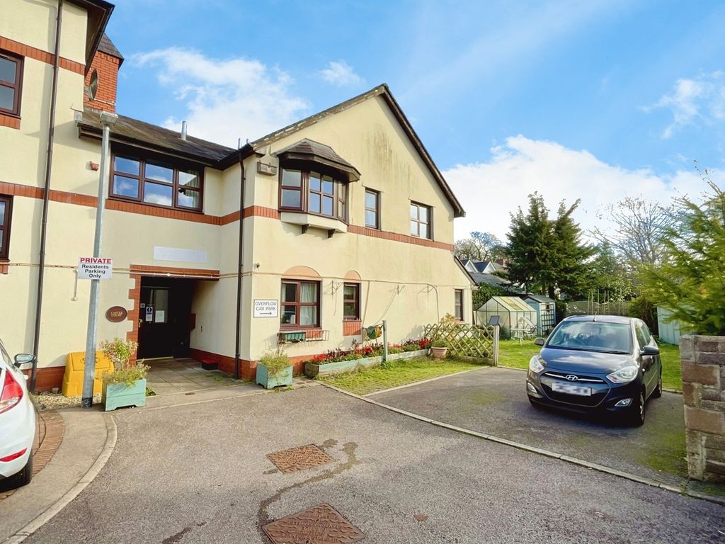 2 bed flat for sale in Castle Court, Maryport Street, Usk NP15, £99,950