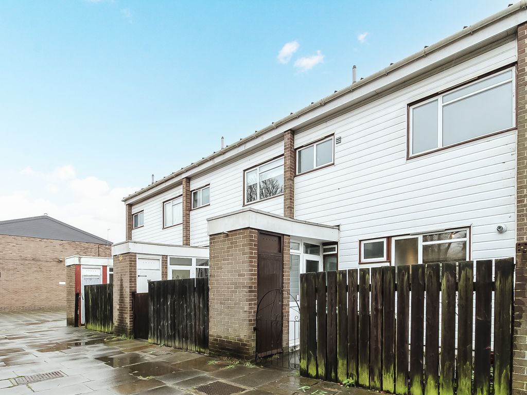 3 bed terraced house to rent in Kidbrooke Park Close, Blackheath SE3