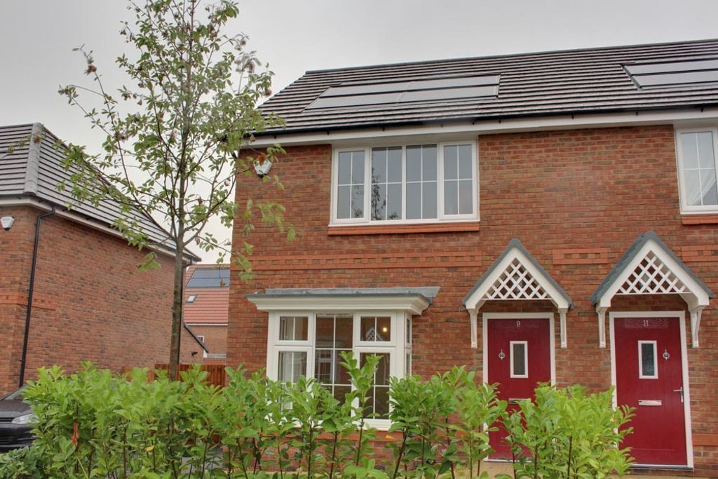 3 bed semidetached house to rent in Newhaven Road, Stockport SK5 Zoopla