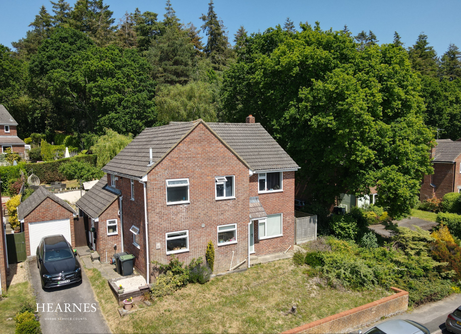 4 bed detached house for sale in Bridle Way, Colehill, Dorset BH21 Zoopla