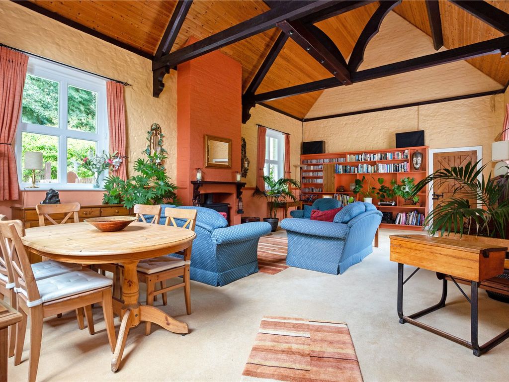 4 bed detached house for sale in Worldham Hill, Alton GU34, £1,000,000