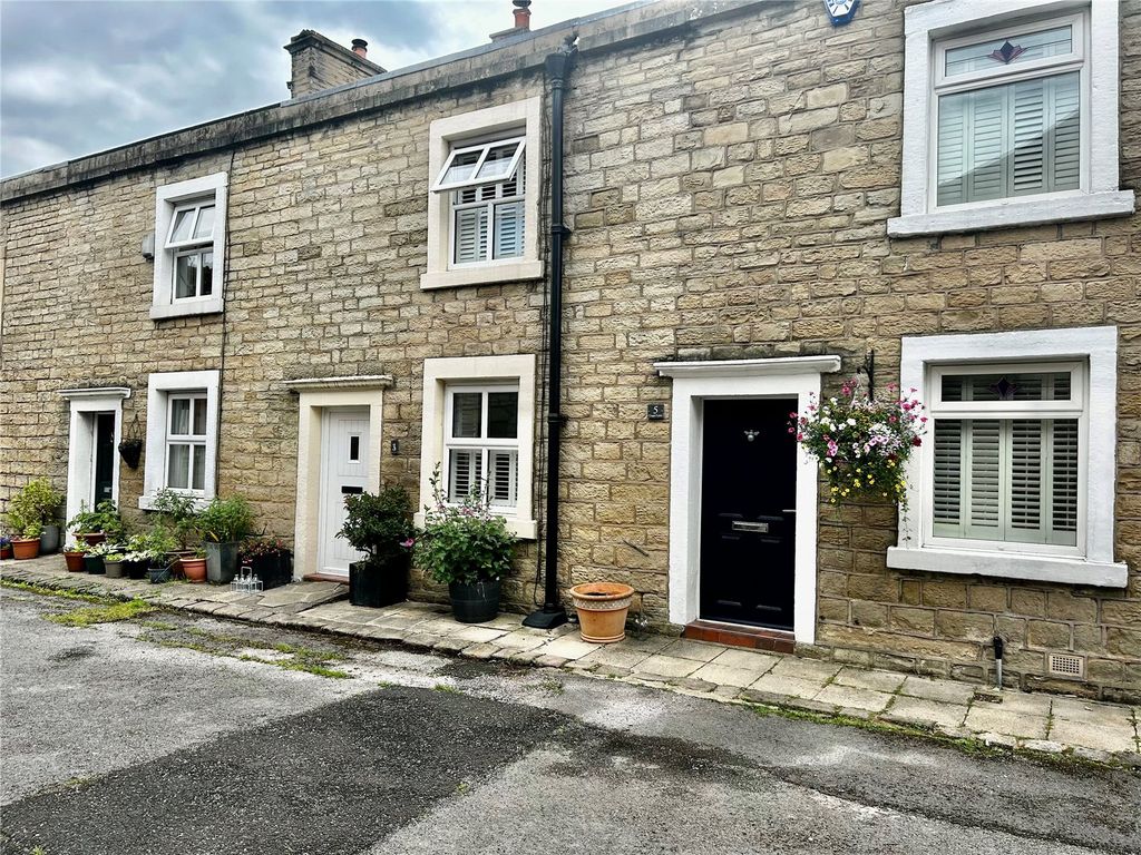 3 bed terraced house for sale in Chapel Fields, Marple, Stockport