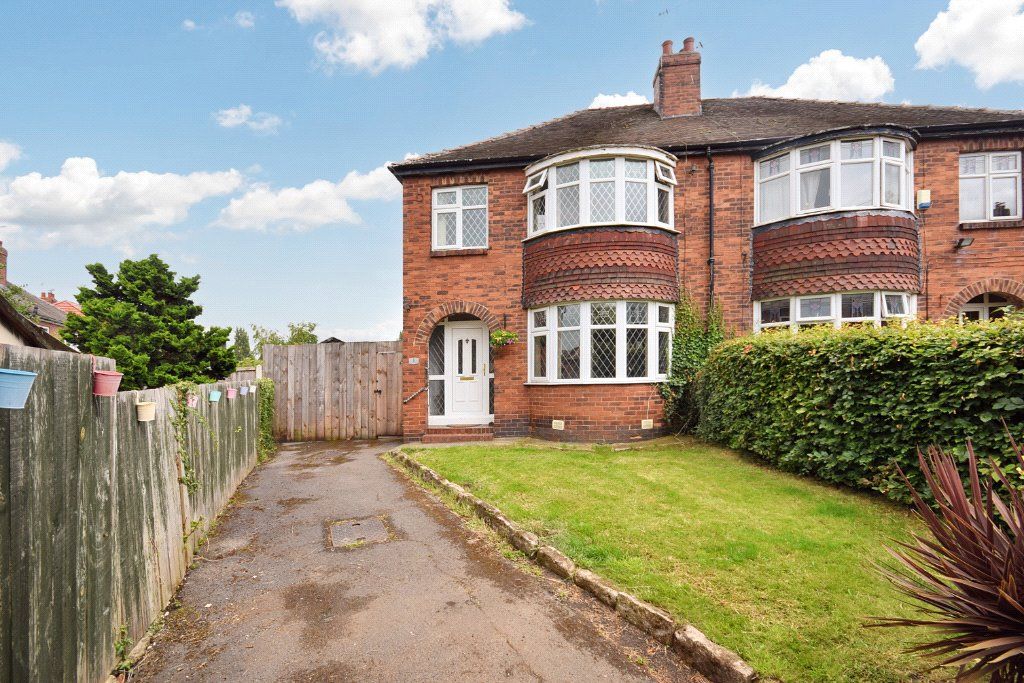 3 bed semidetached house for sale in Belle Isle Drive, Wakefield WF1