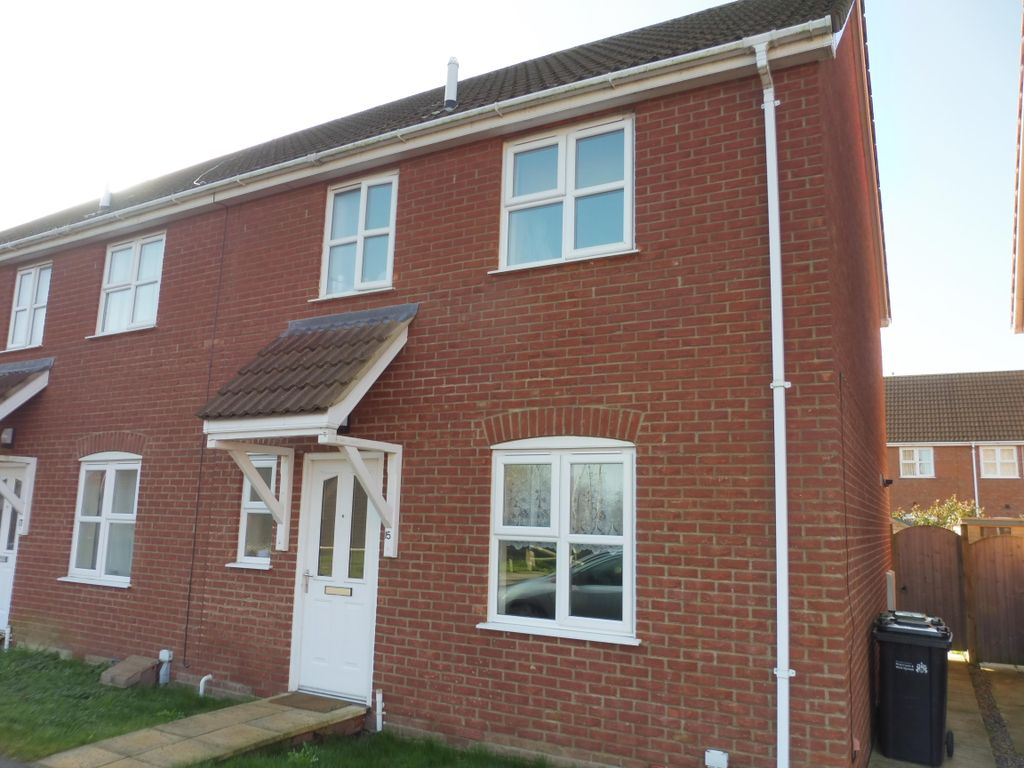 3 bed end terrace house to rent in Ostlers Road, Downham Market PE38