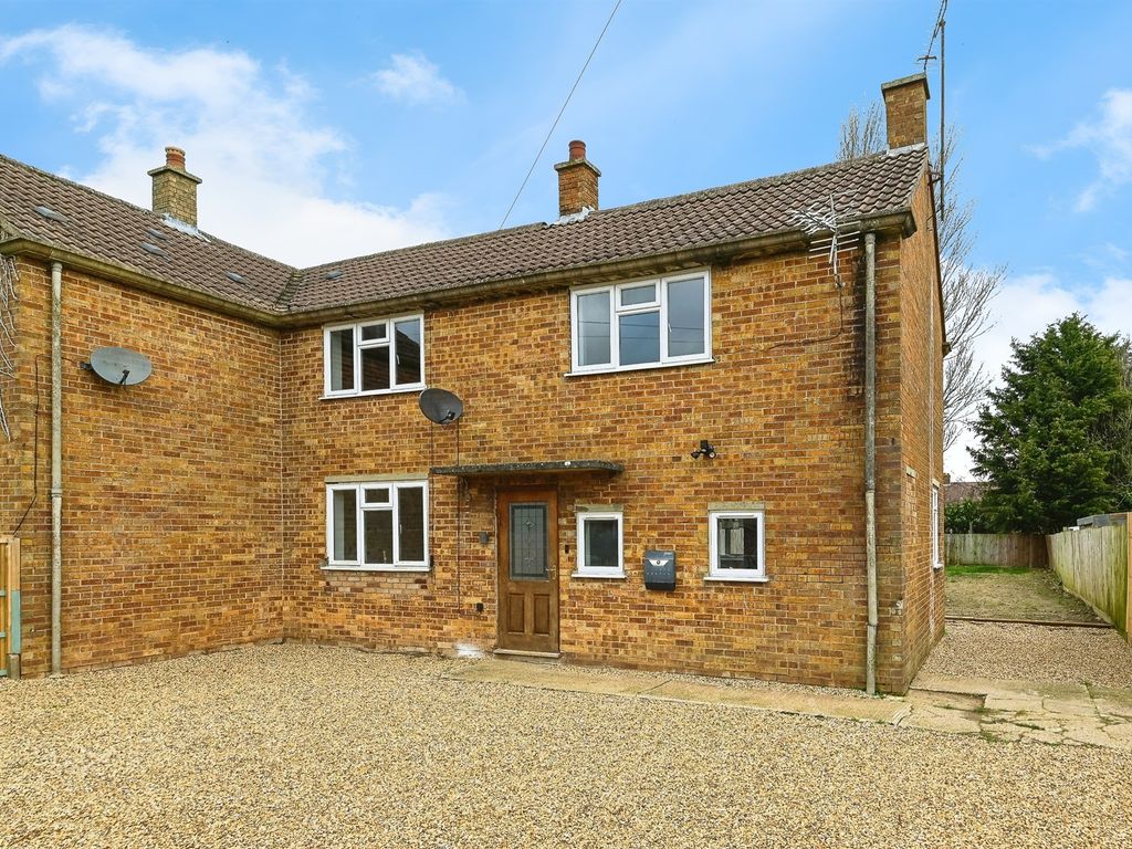 3 bed semidetached house for sale in Westfields, Tilney St. Lawrence