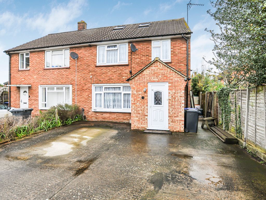 4 bed semidetached house for sale in Heathway, Iver SL0, £575,000 Zoopla