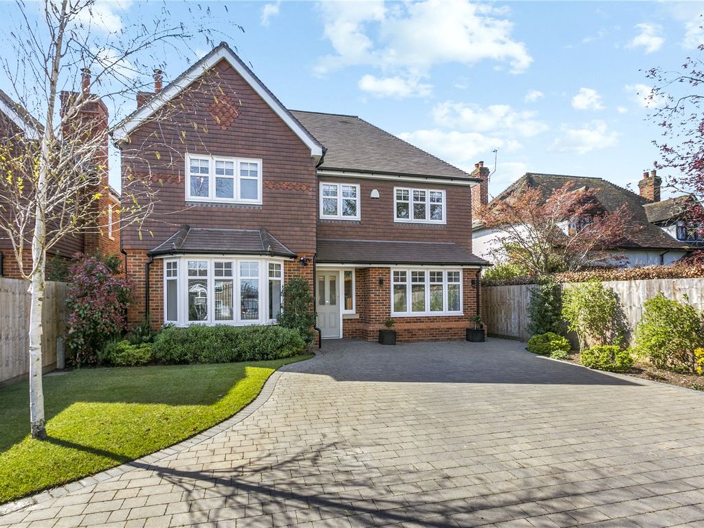 6 bed detached house for sale in Switchback Road North, Maidenhead
