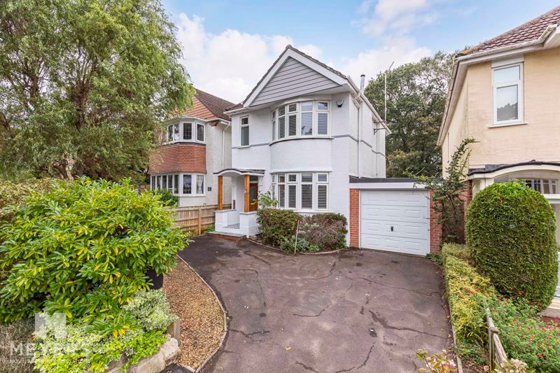 4 bed detached house to rent in Tuckton Road, Southbourne BH6, £2,250