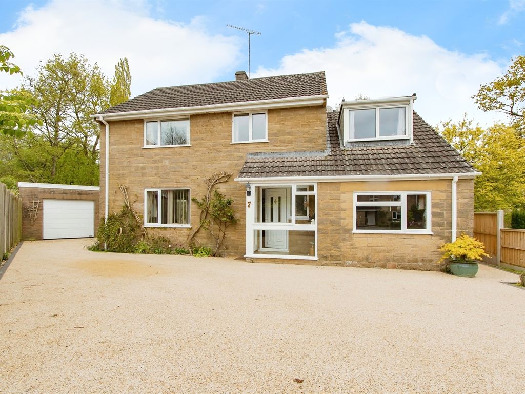 4 bed detached house for sale in Ryefields Close, West Coker, Yeovil