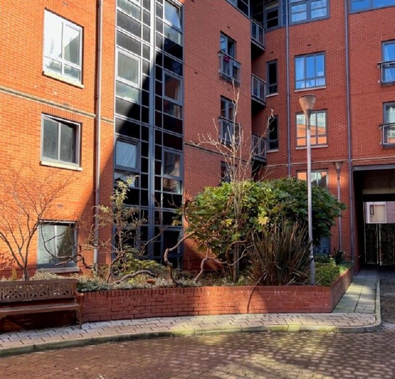 2 bed flat for sale in Tarn House, Ellesmere Street, Castlefield Locks