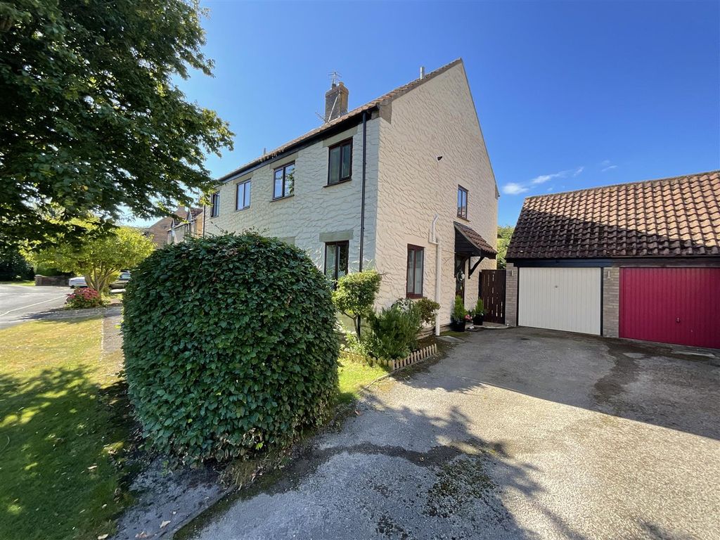 2 bed property for sale in Dale Close, Burniston, Scarborough YO13 Zoopla