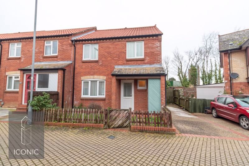 3 bed semidetached house for sale in Thurlby Road, Norwich NR5, £