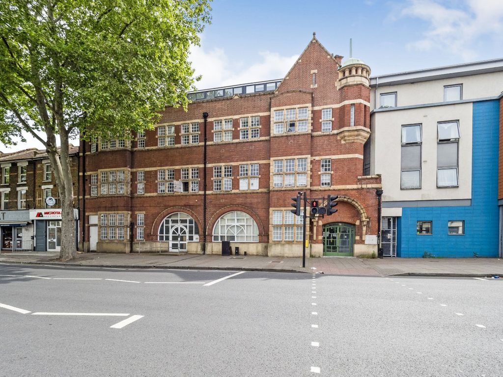 1 bed flat for sale in Barking Road, London E13 Zoopla