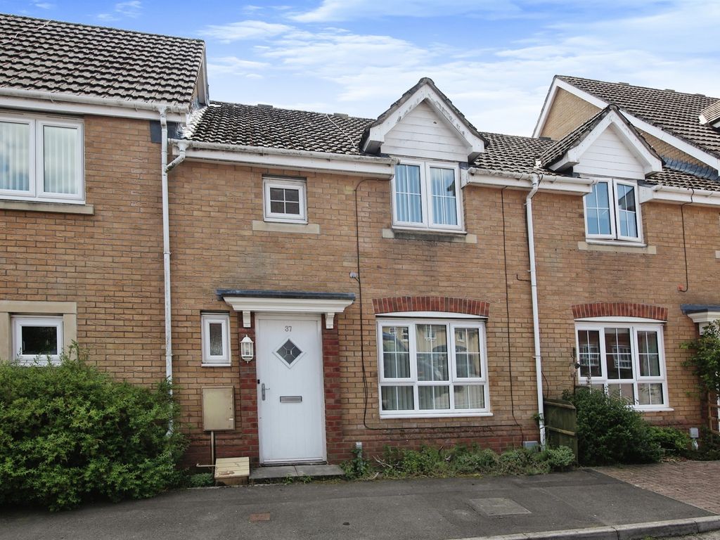 3 bed semidetached house for sale in Small Meadow Court, Caerphilly