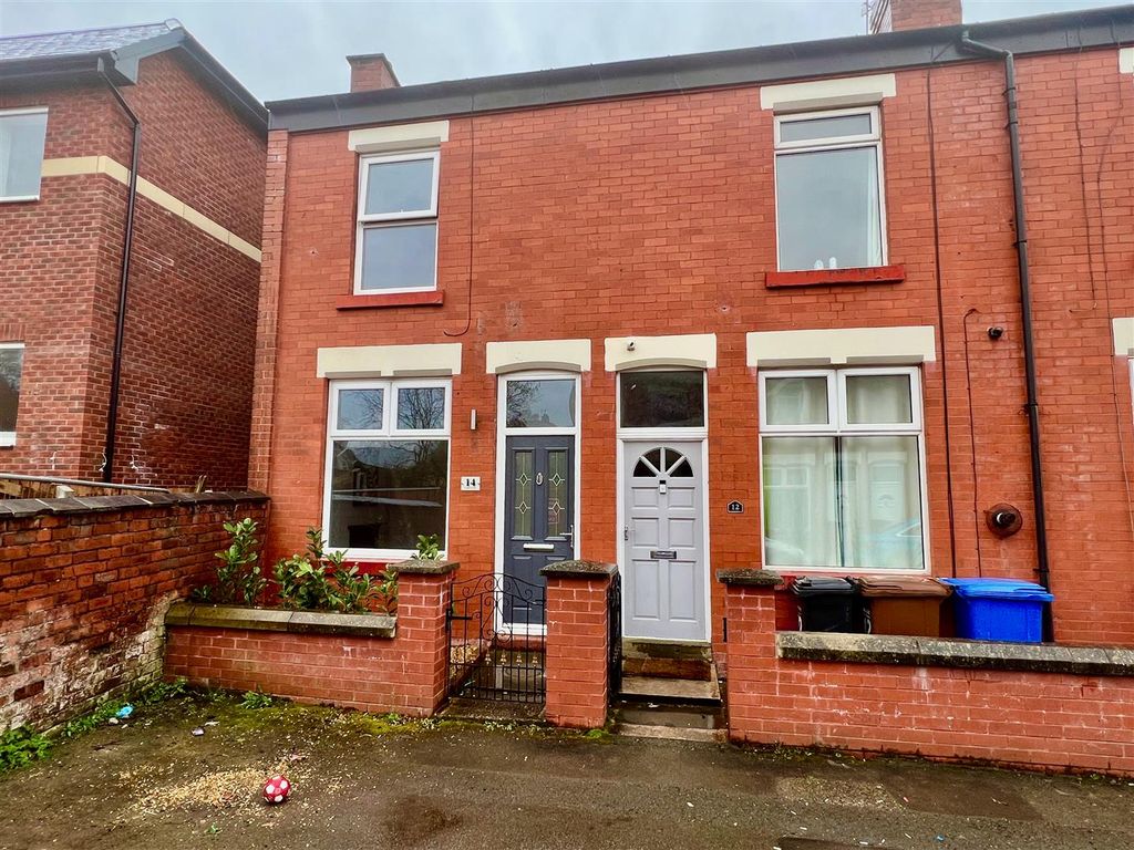 2 bed end terrace house for sale in Lorne Grove, Stockport SK3 Zoopla