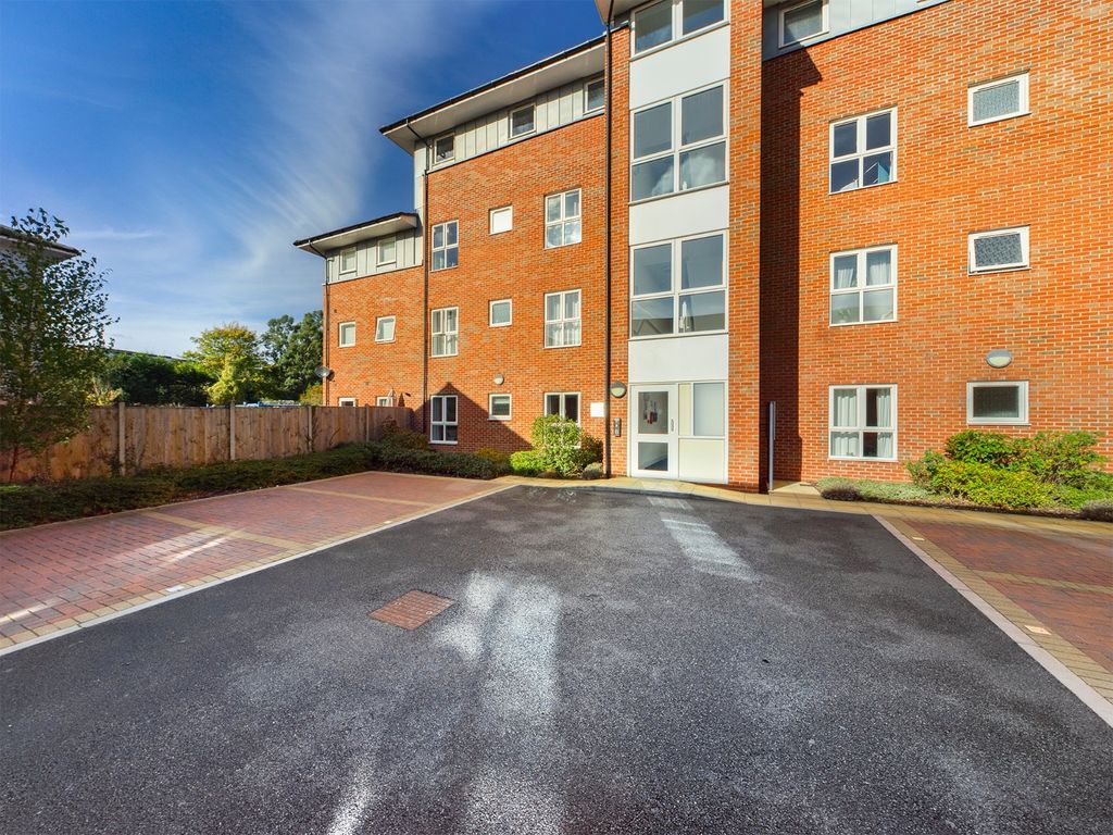Andrews Close, Warwick, Warwickshire CV34  