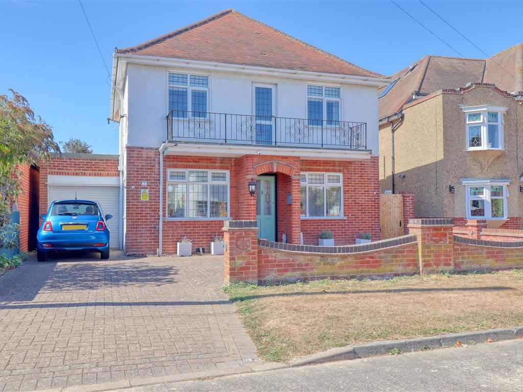 4 bed property for sale in Boley Drive, ClactonOnSea CO15 Zoopla