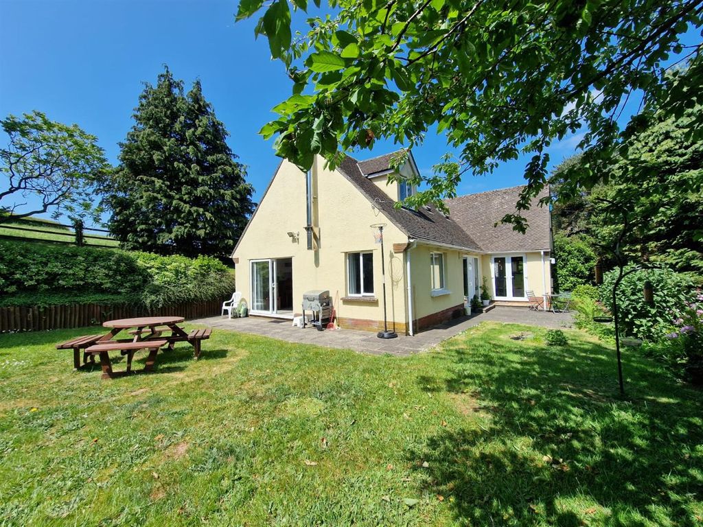 5 bed detached house to rent in Rackenford Road, Tiverton EX16 Zoopla