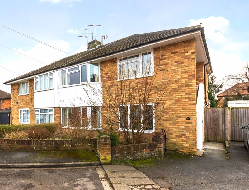 2 bed flat for sale in Hillsborough Close, Oxford OX4, £315,000 Zoopla