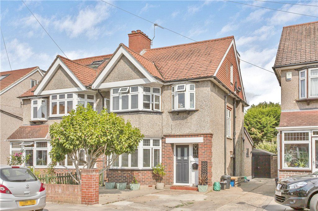 4 bed semidetached house for sale in Melrose Avenue, Twickenham TW2