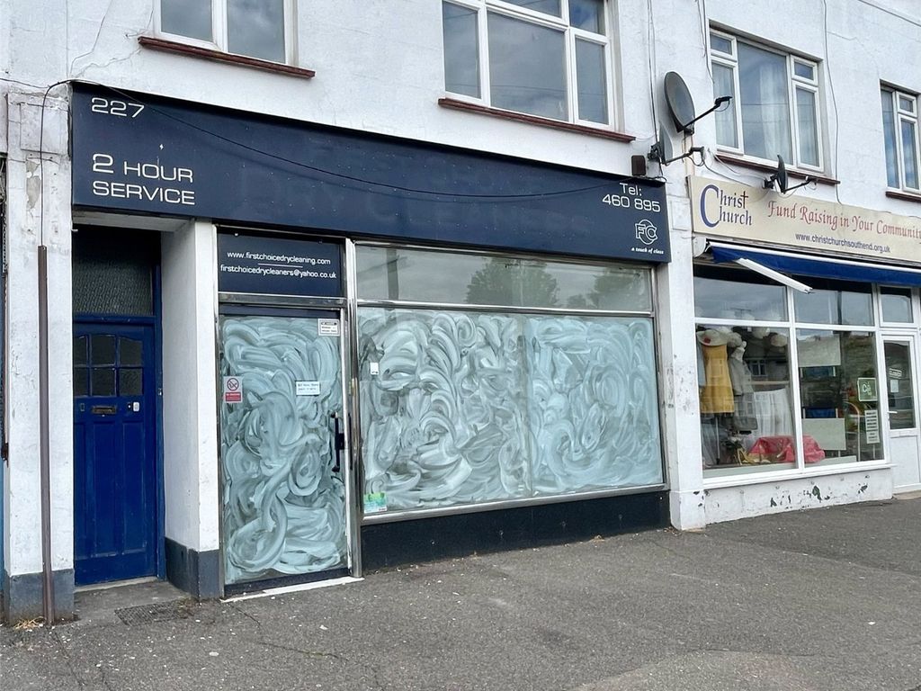 Retail premises to let in Woodgrange Drive, SouthendOnSea, Essex SS1