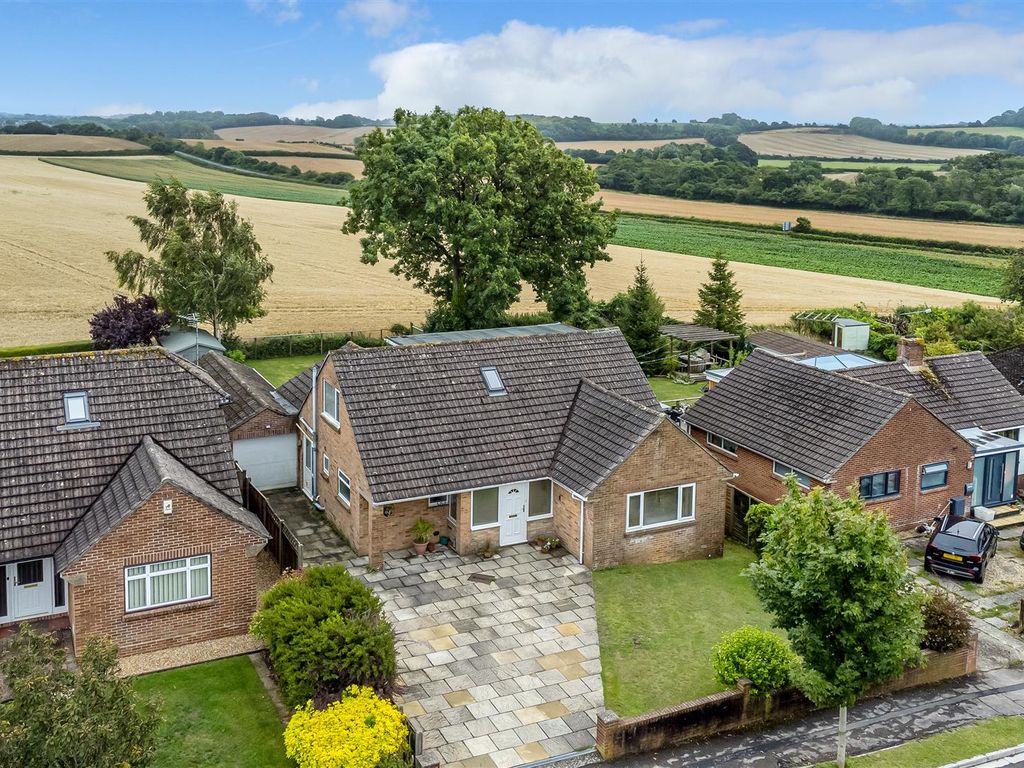 4 bed detached bungalow for sale in Casterbridge Road, Dorchester DT1