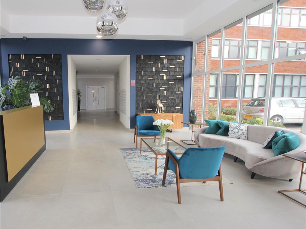 Arrowhead House Laporte Way Luton LU4