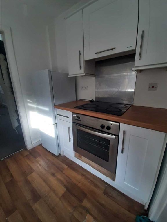 2 bed terraced house to rent in Strathcona Road, Wavertree, Liverpool