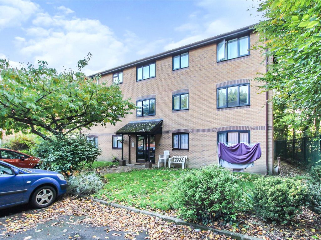 Leigh Road, Eastleigh, Hampshire SO50  