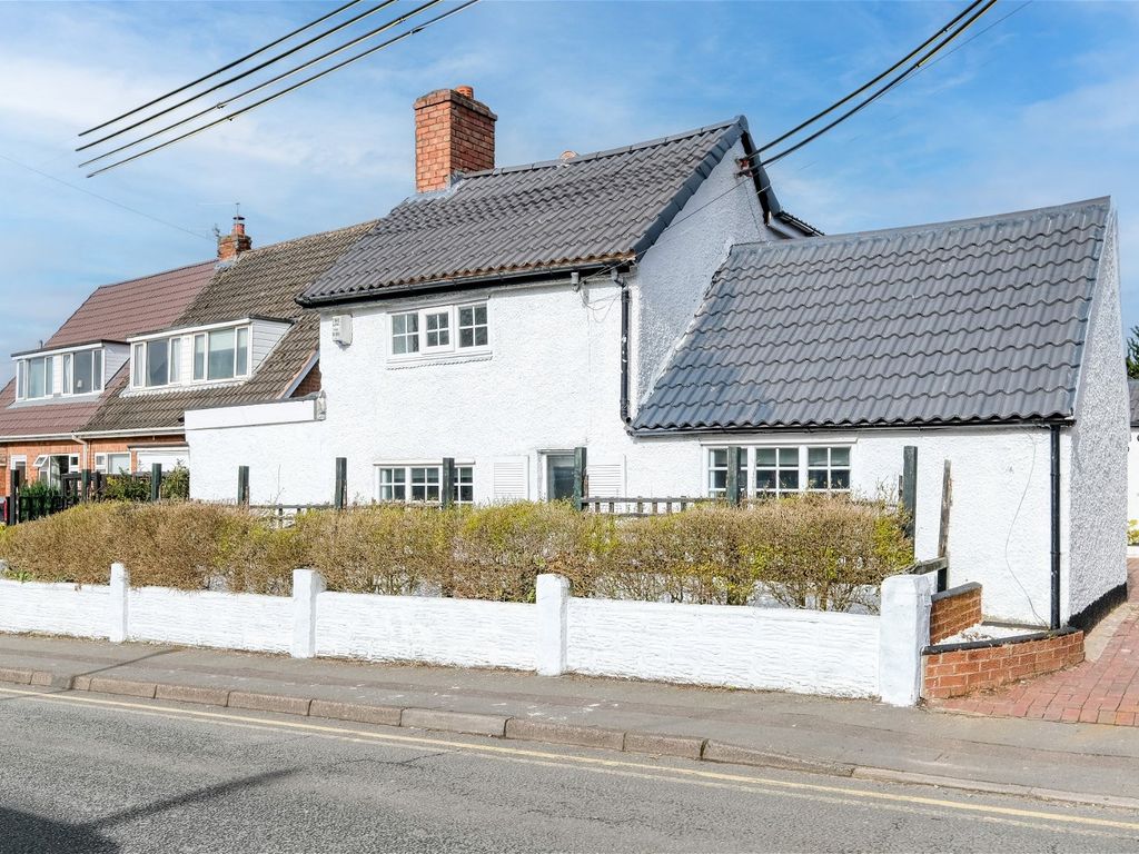 6 bed detached house for sale in Golden Cross Lane, Catshill