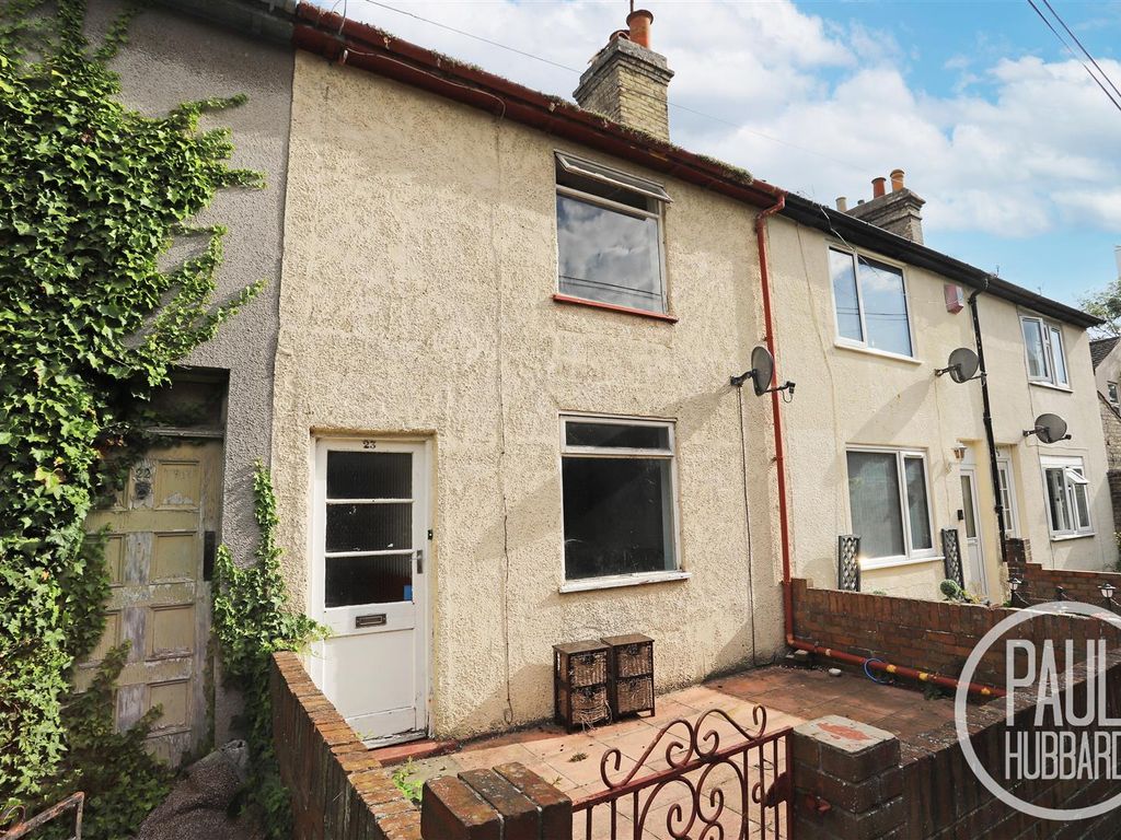 3 bed terraced house for sale in Union Place, Kirkley NR33, £110,000