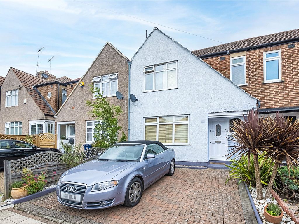 3 bed terraced house for sale in Dale Close, New EN5 Zoopla