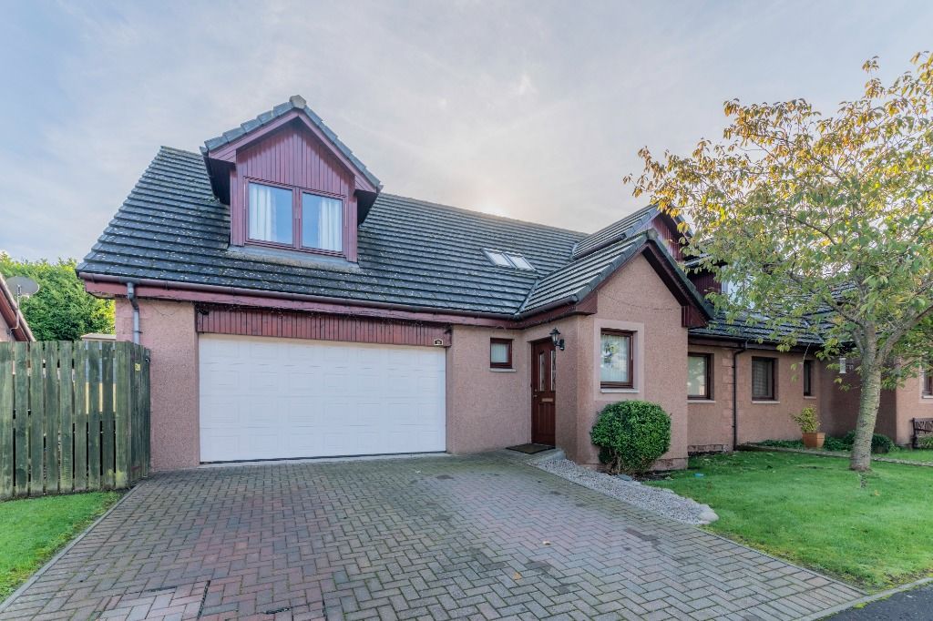 4 bed semidetached house for sale in Old Mill Place, Friockheim