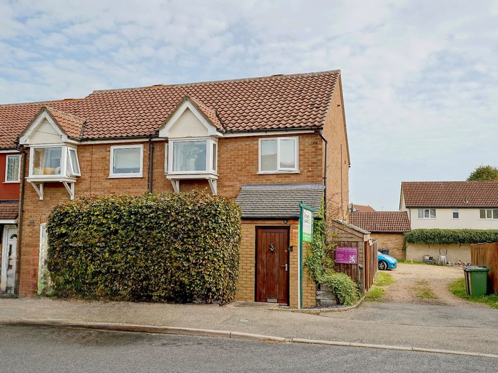 3 bed semidetached house for sale in London Road, Godmanchester