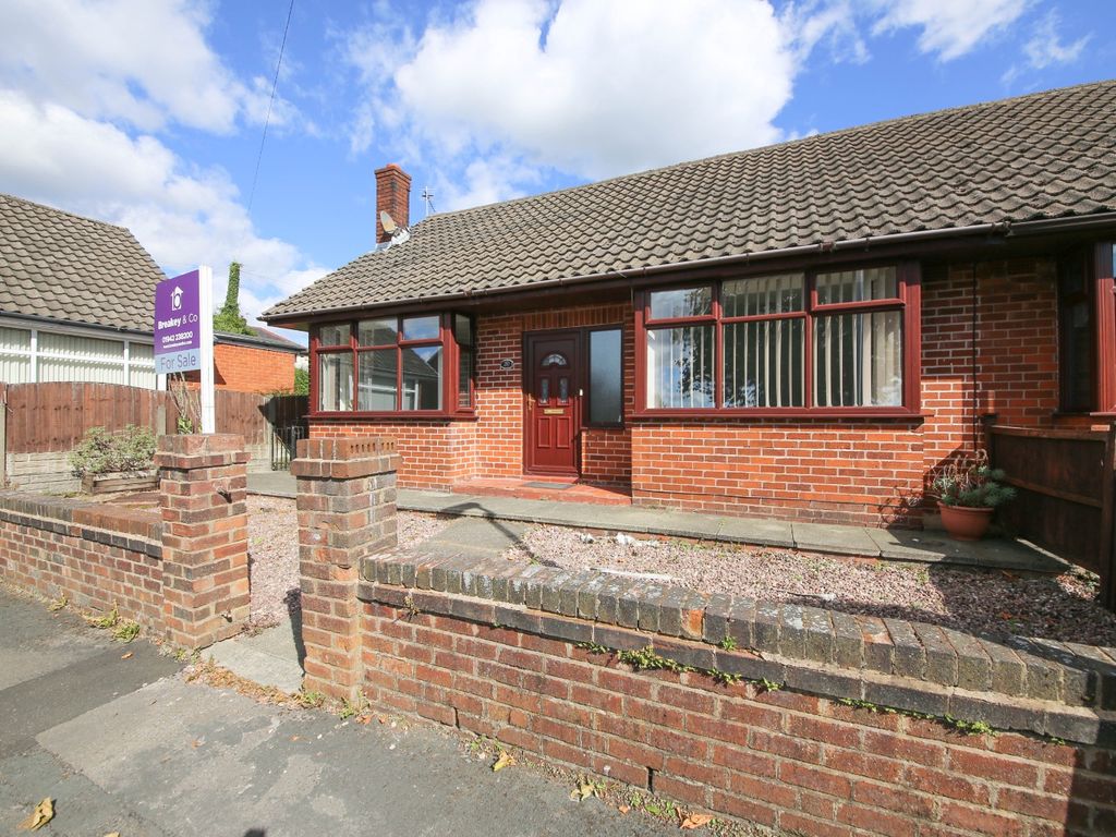 2 bed semidetached bungalow for sale in Rowan Avenue, Wigan, Greater