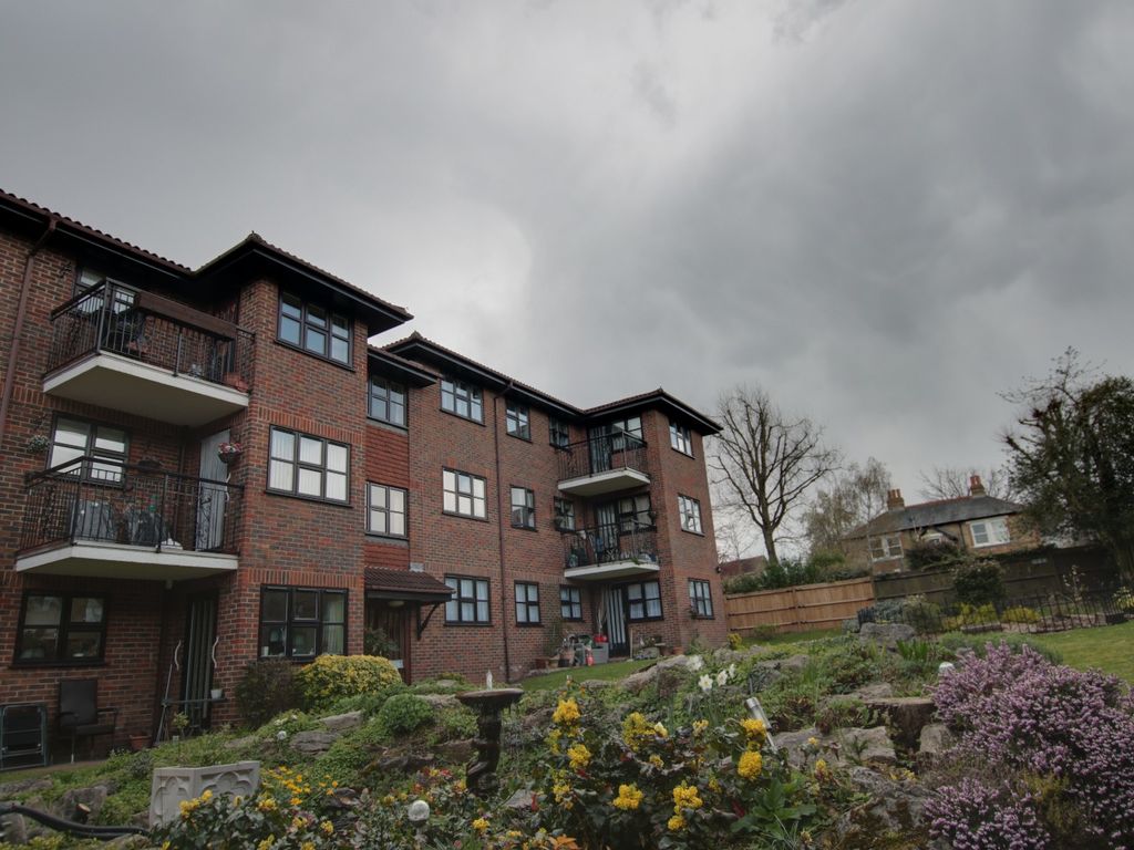 2 bed flat for sale in Hatherley Crescent, Sidcup, Kent DA14 Zoopla