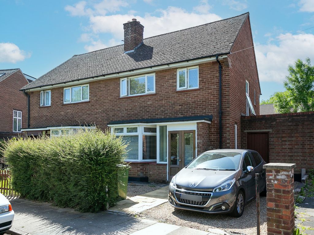 3 bed semidetached house to rent in Hope Green, Watford, Hertfordshire