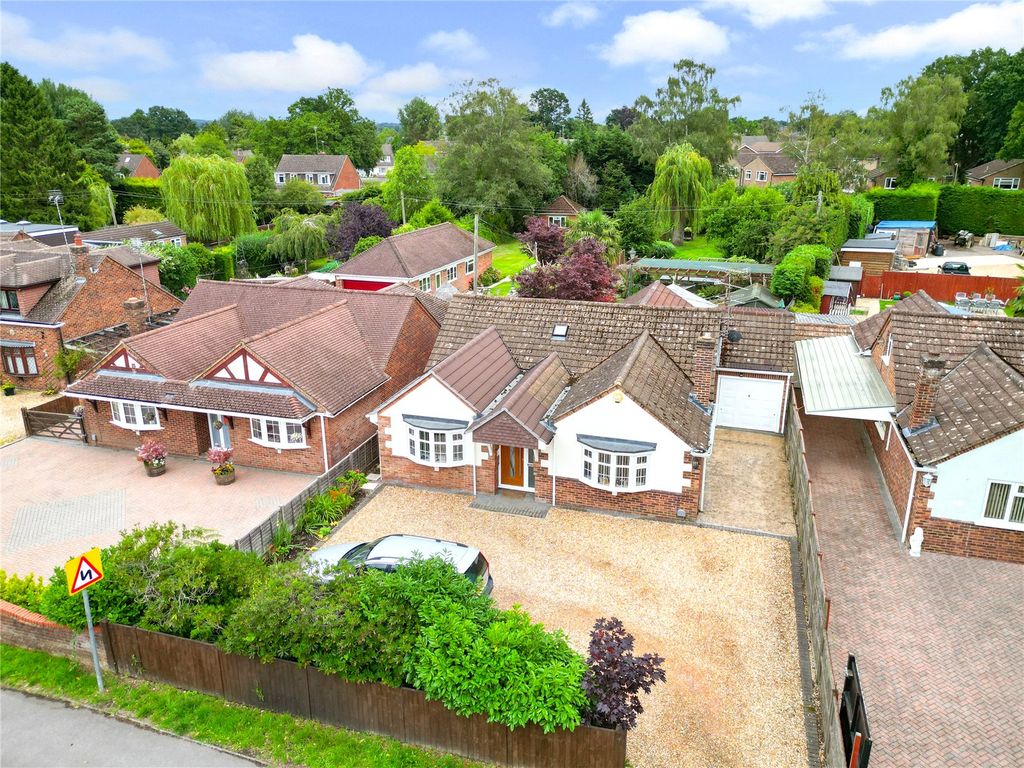 3 bed bungalow for sale in Darby Green Lane, Blackwater, Camberley