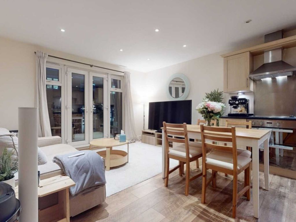 2 bed flat to rent in Compton Road, Wimbledon SW19, £2,058 pcm Zoopla