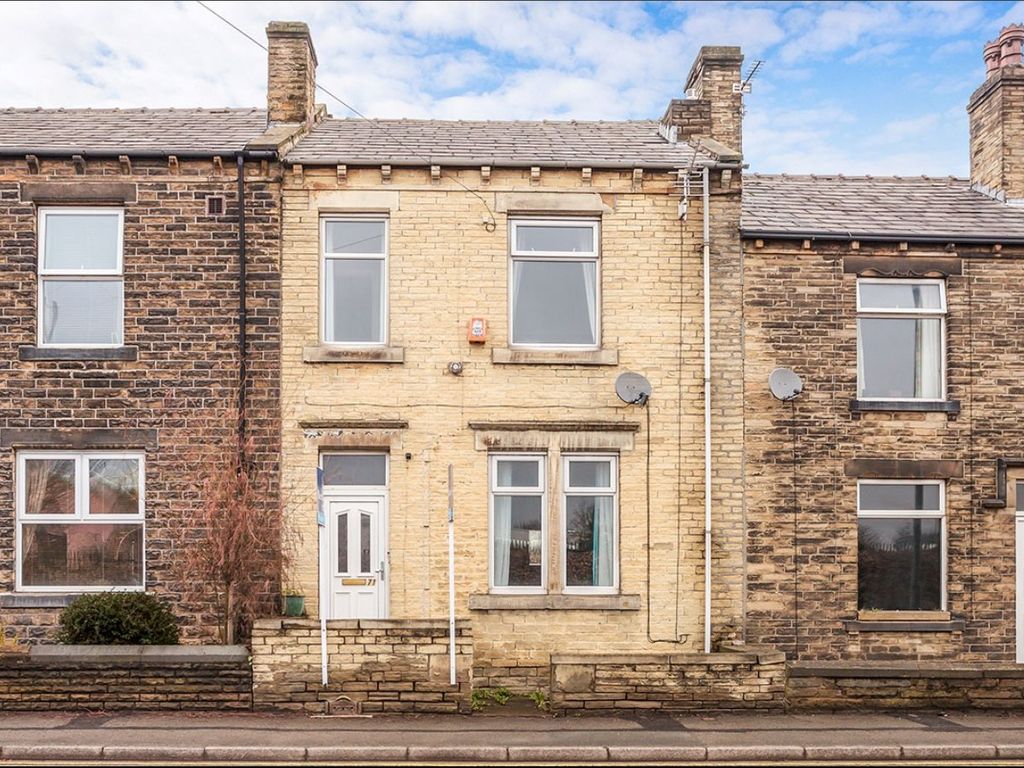 2 bed terraced house to rent in St. Peg Lane, Cleckheaton, West