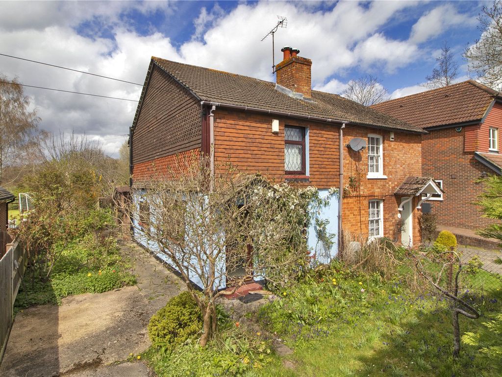 3 bed semidetached house for sale in Park Lane, Kemsing, Sevenoaks