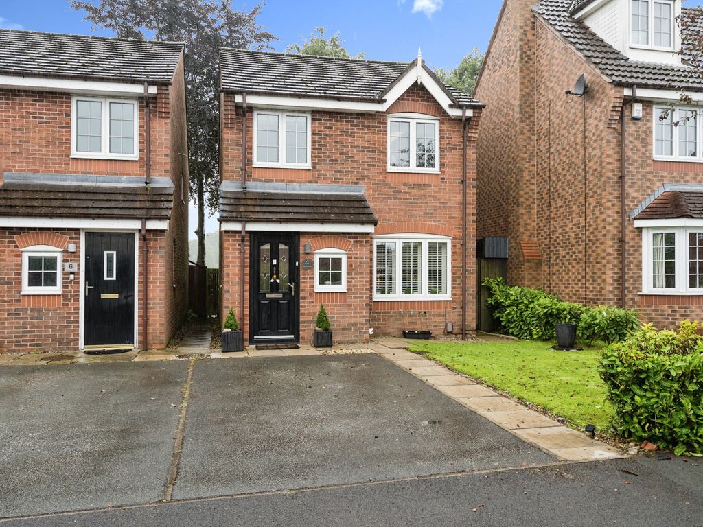 3 bed detached house for sale in Dewham Close, Westhoughton, Bolton BL5