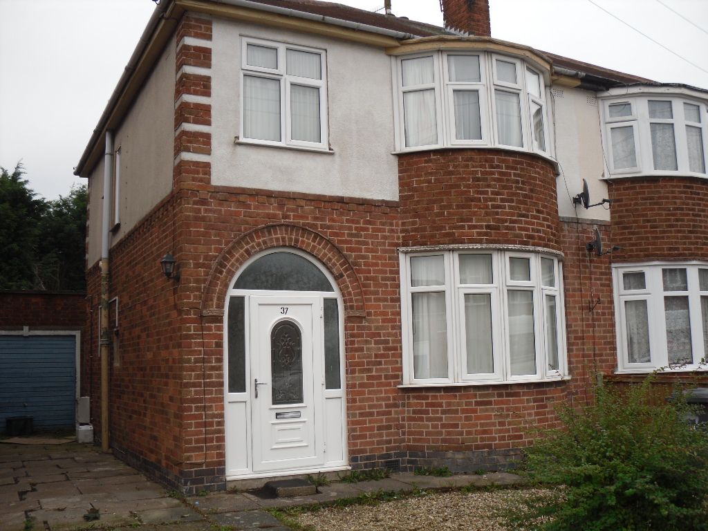 3 bed semidetached house to rent in Highgate Drive, Wigston LE2 Zoopla