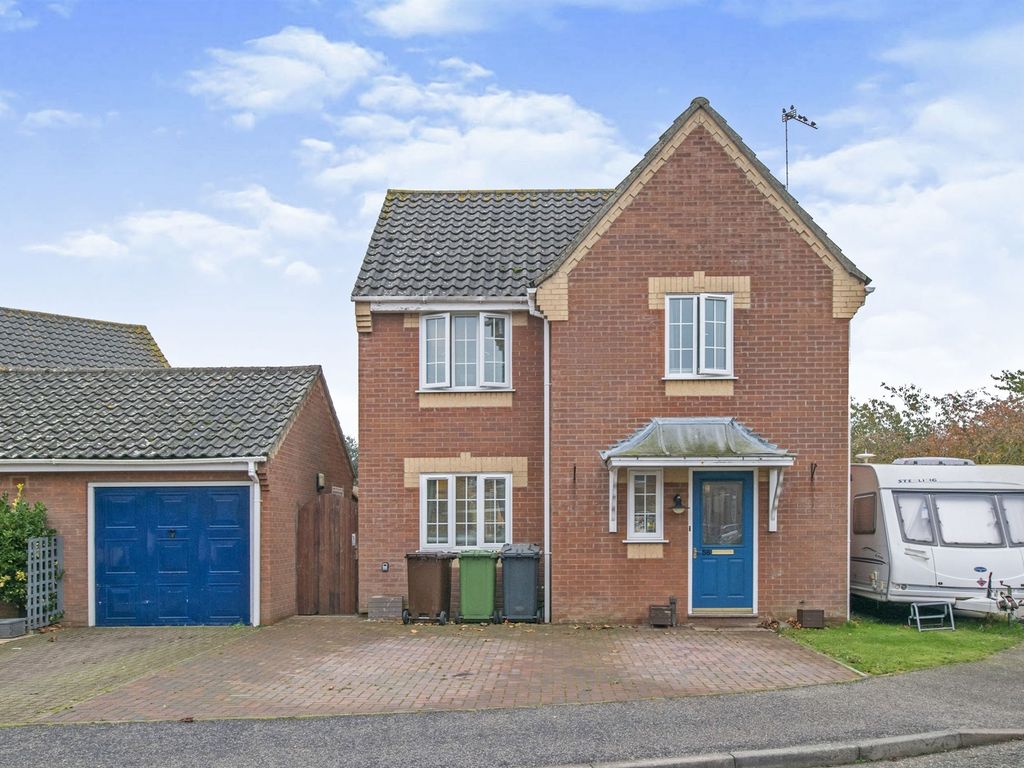 3 bed detached house for sale in Wharton Drive, North Walsham NR28 Zoopla