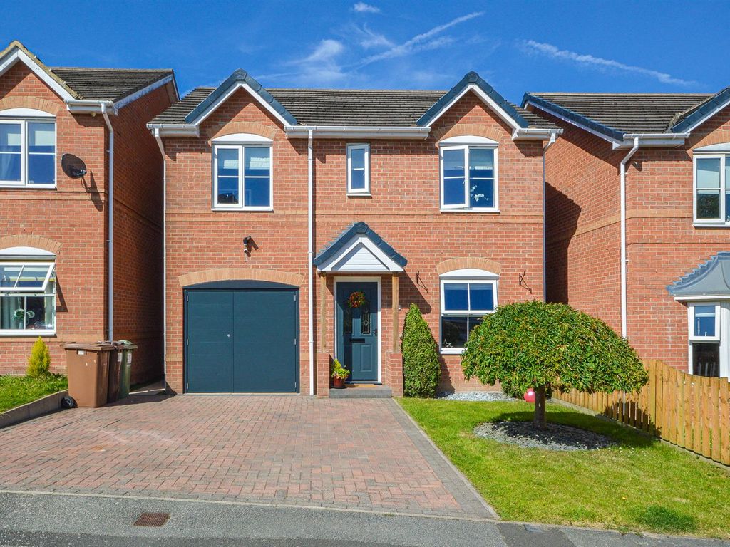 4 bed detached house for sale in Oldfield Close, Ossett WF5 Zoopla