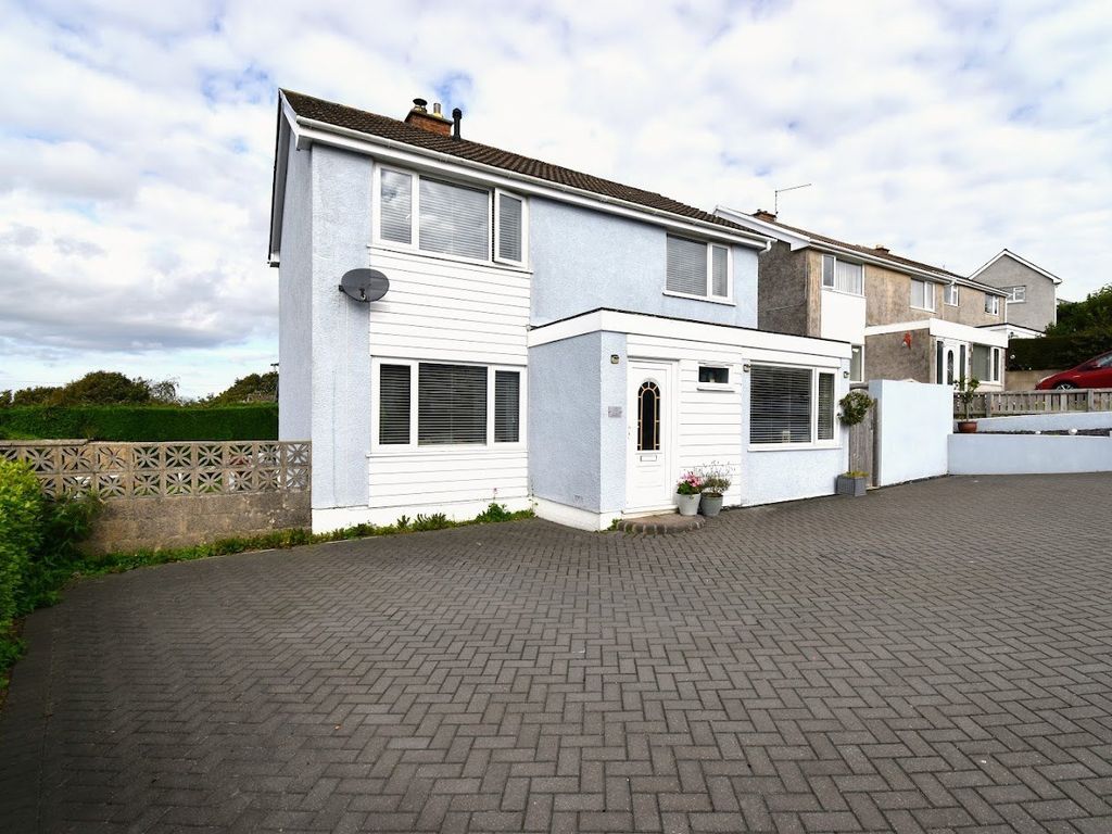 4 bed detached house for sale in Upper Hill Park, Tenby SA70, £450,000