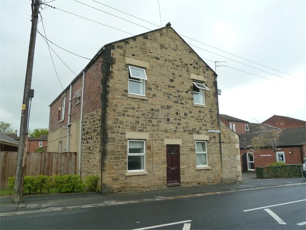 2 bed flat to rent in Burradon Road, Burradon, Cramlington, Tyne And
