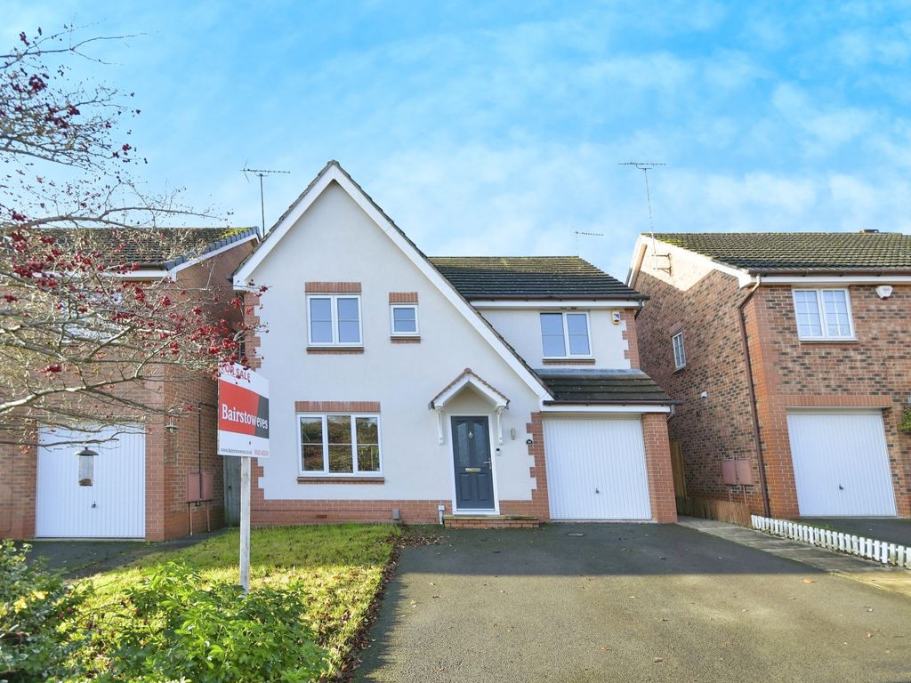 4 bed detached house for sale in Emmerson Drive, Clipstone Village, Mansfield, Nottinghamshire