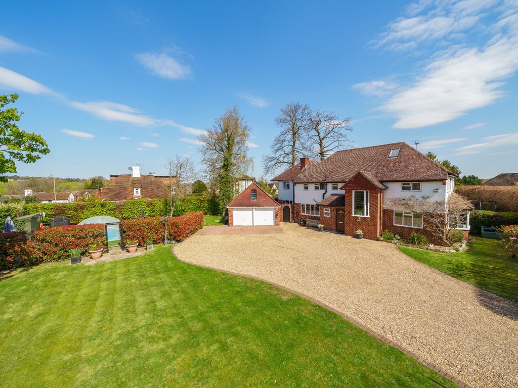 7 bed detached house for sale in Beech Grove, Mayford, Woking GU22 Zoopla